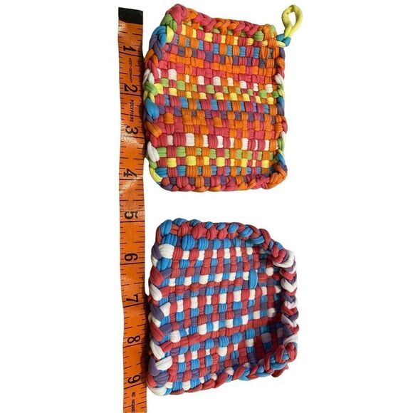 Hand Woven Pot Holder Set 2Pc Multicolored Kitchenware - Picture 3 of 5